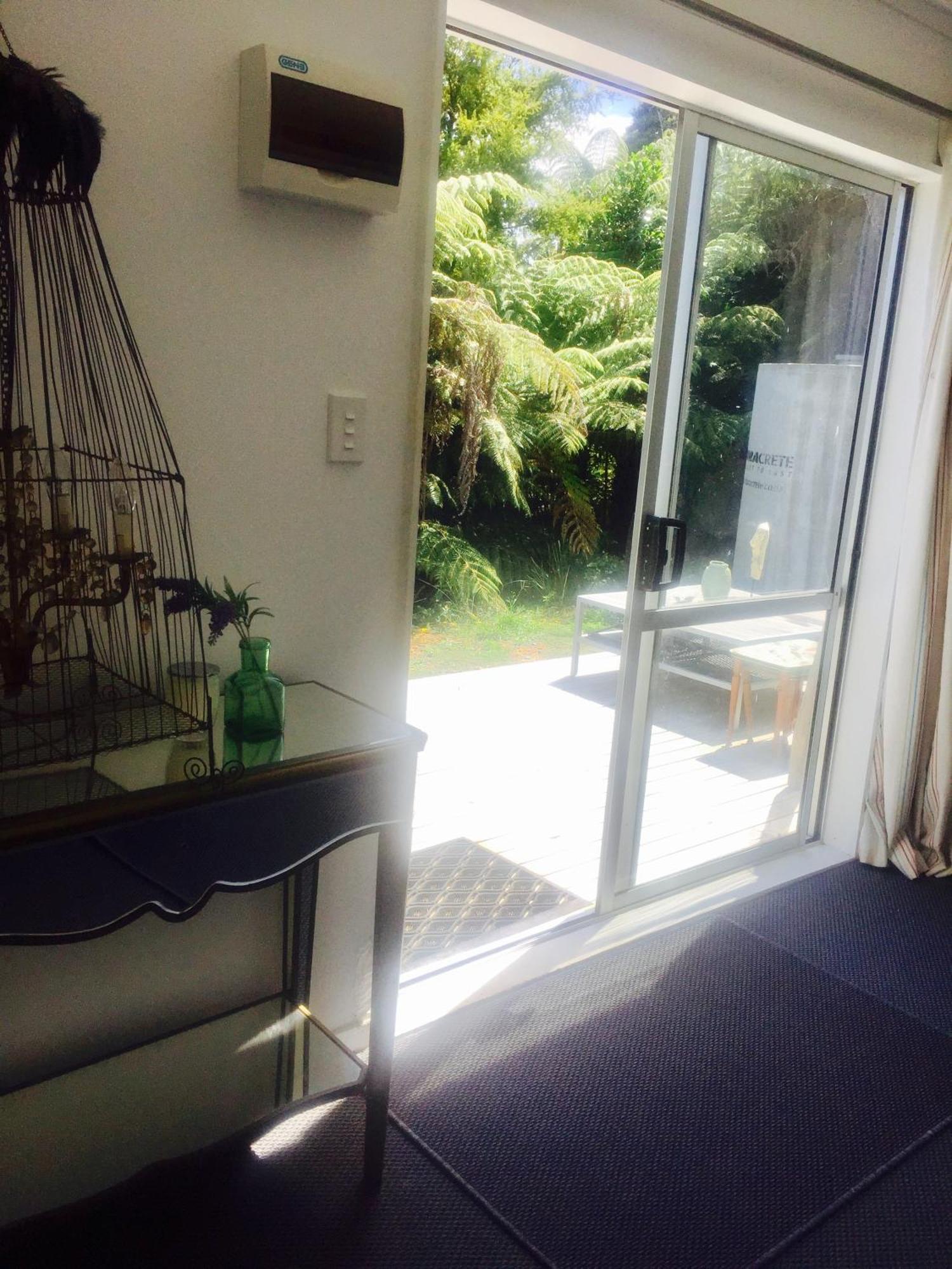 Matapouri Cabin By The Beach Hotell Eksteriør bilde