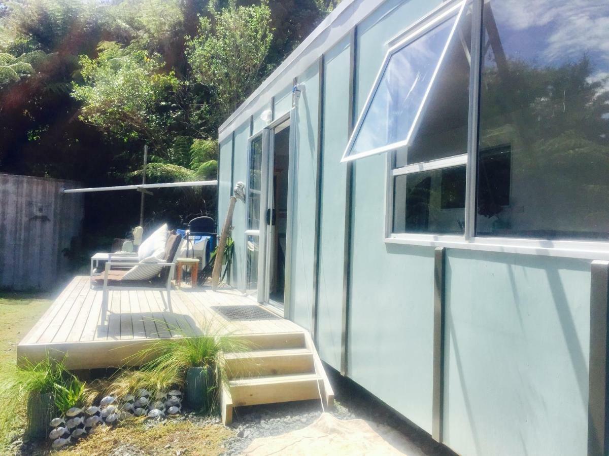 Matapouri Cabin By The Beach Hotell Eksteriør bilde