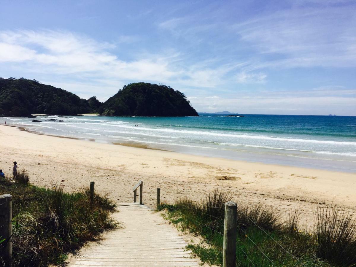 Matapouri Cabin By The Beach Hotell Eksteriør bilde